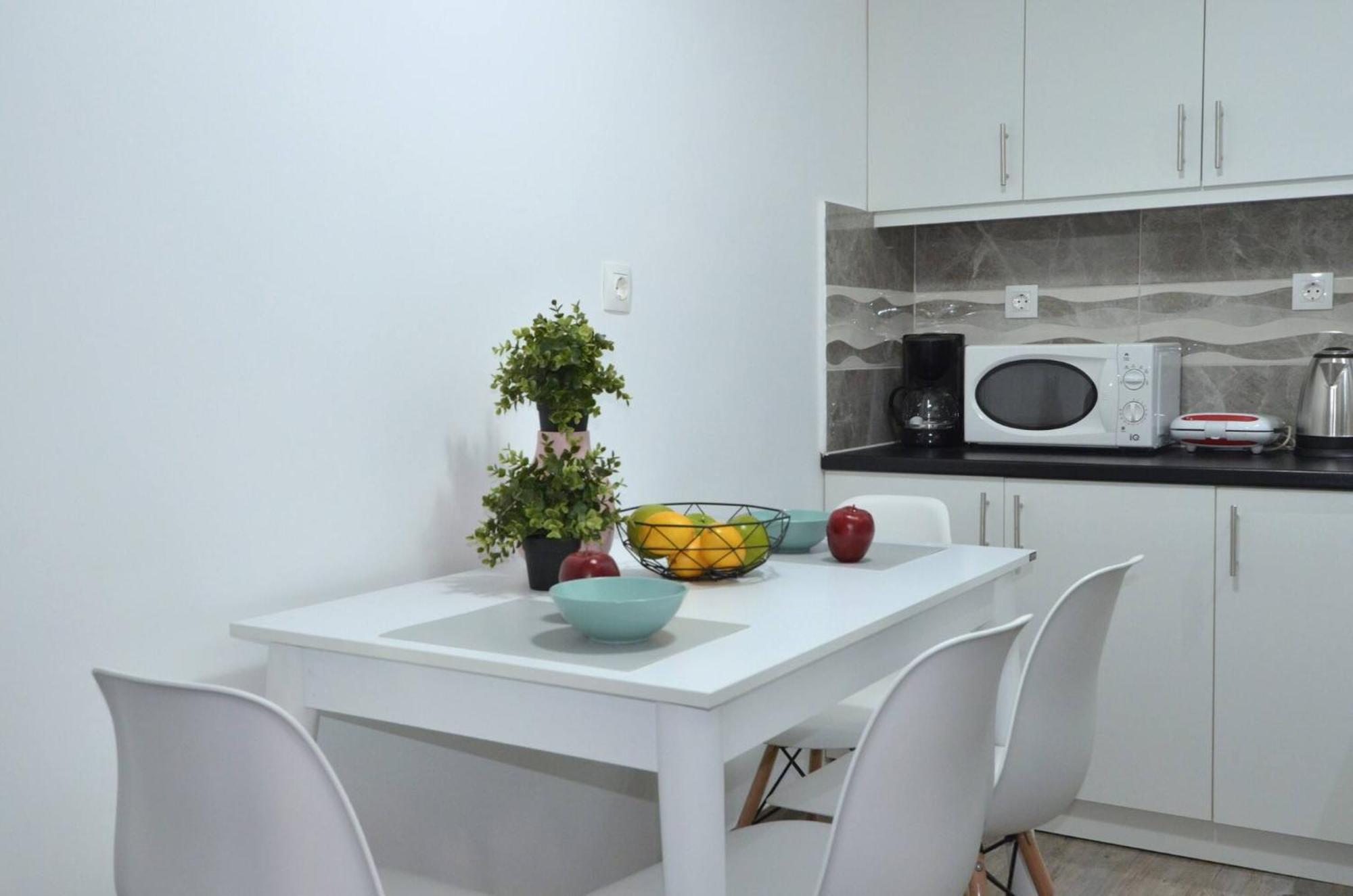 A Spacious Minimal Apatment At Chalandri Афины Экстерьер фото