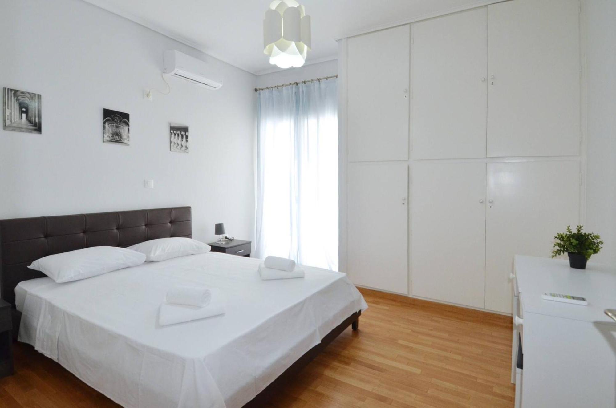 A Spacious Minimal Apatment At Chalandri Афины Экстерьер фото