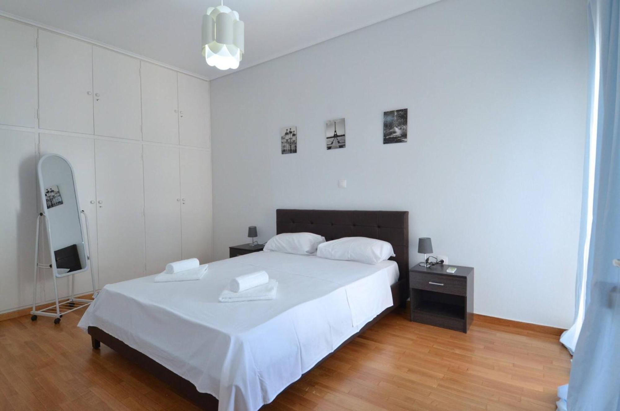 A Spacious Minimal Apatment At Chalandri Афины Экстерьер фото